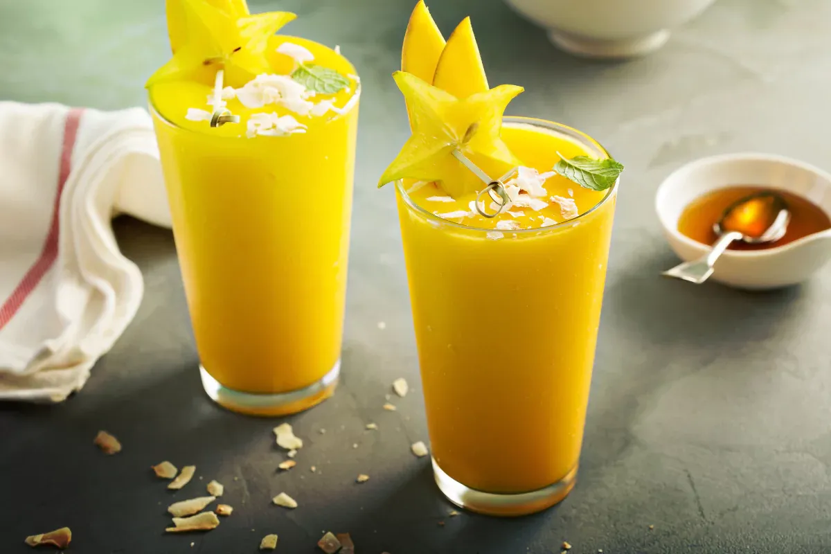 Smoothie Tropical de Mango y Coco